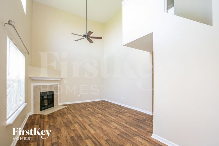 Building Photo - 7031 Laredo Dr