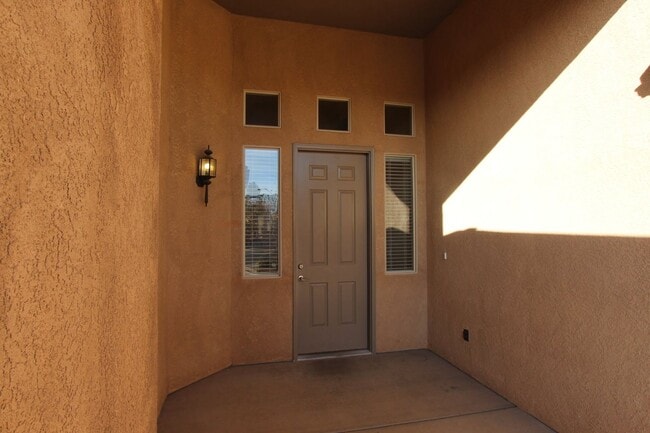 Building Photo - 4 Br, 3 Car Garage - Stone Gate at Seven H...