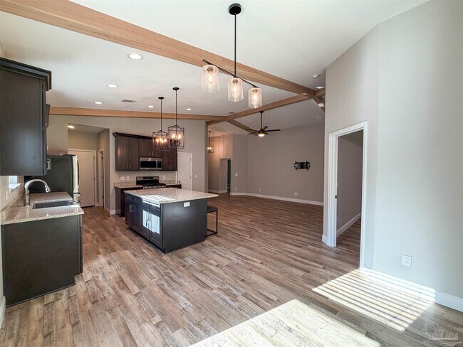 Building Photo - 1608 Toni St