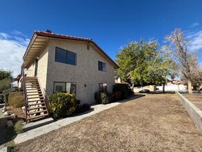 Building Photo - Cozy 2-Bedroom Unit with Fireplace and Utilities Included in Lancaster!