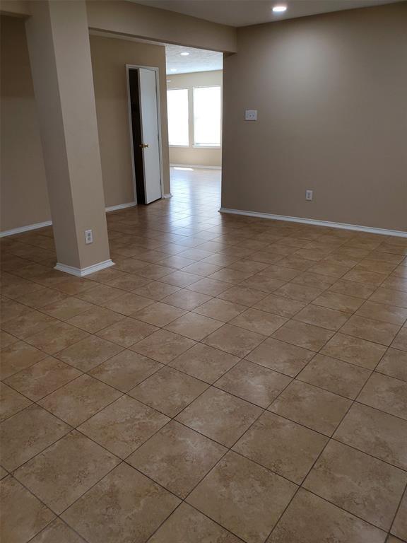 Building Photo - 16315 Lynn Crest Ct