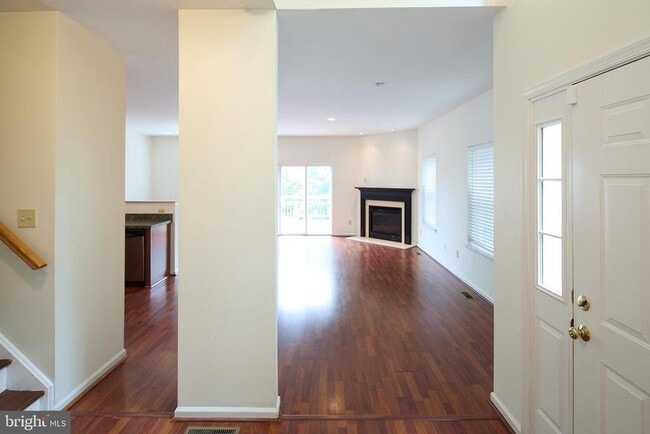 Building Photo - 929 Shenkle Dr