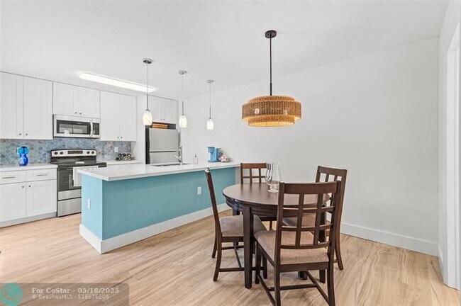Building Photo - 7809 78th Way