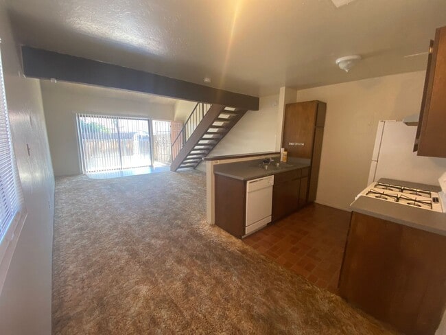 Primary Photo - Hanford 1 bedroom spacious loft unit