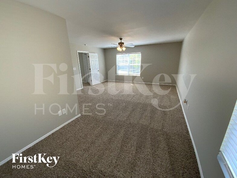 Building Photo - 1640 Rustic Arch Way