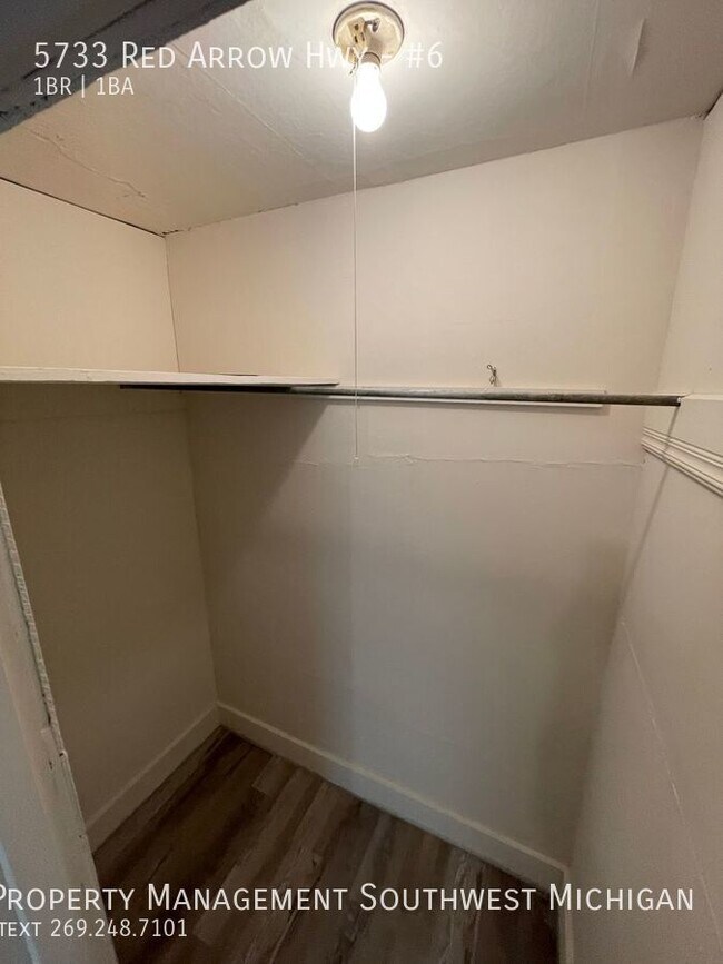 Building Photo - 5733 Red Arrow Hwy