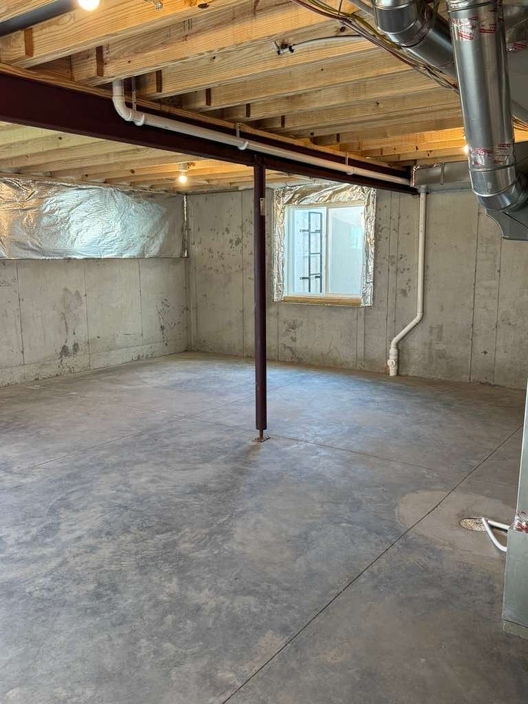 Building Photo - 1428 Vantage Dr