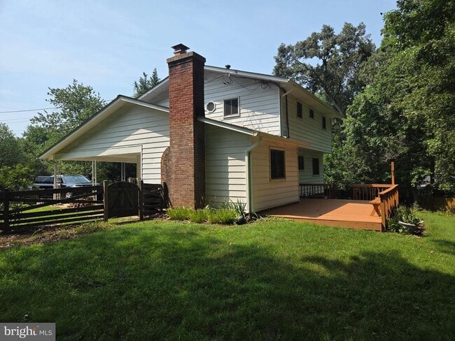 Building Photo - 111 Tamarisk Ct