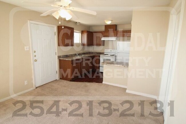 Building Photo - Cute & Cozy 1-bedroom, 1-bath now availabl...