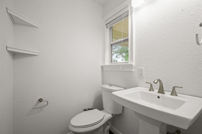Building Photo - 3407 Sweetgum Trce