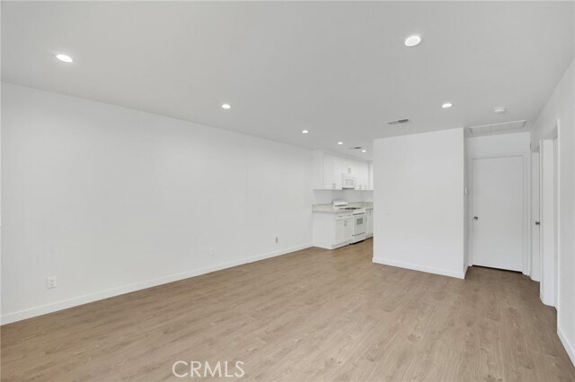 Building Photo - 1117 Linden Ave
