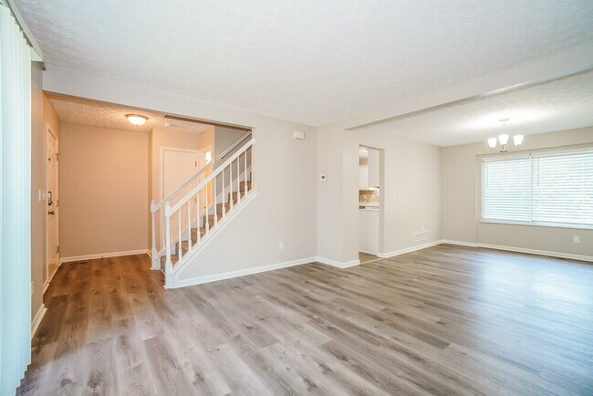 Building Photo - 1700 Golden Cloud Ln
