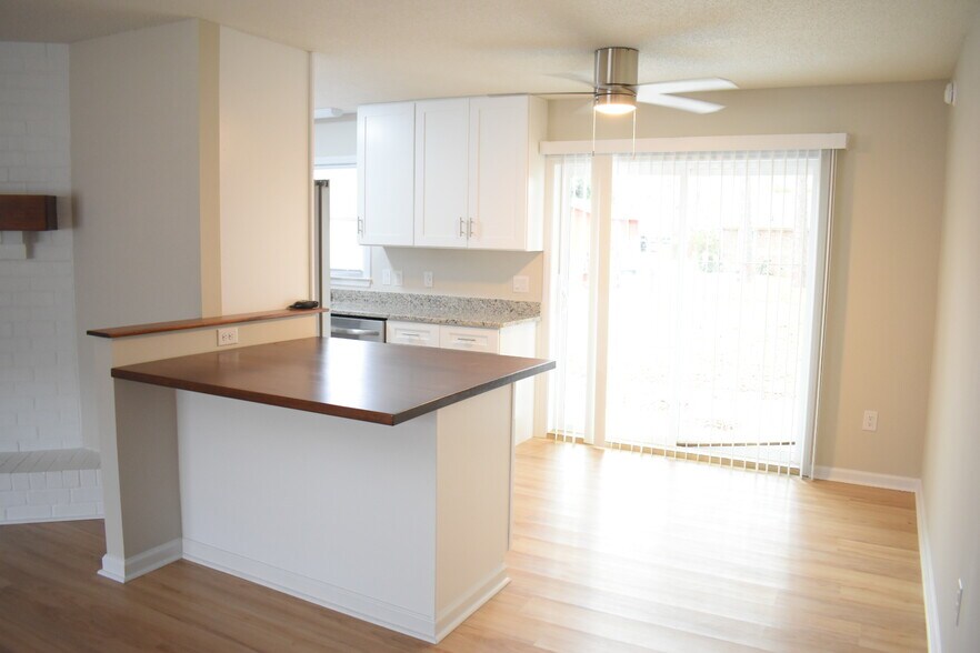 Building Photo - 4839 Berkley Dr