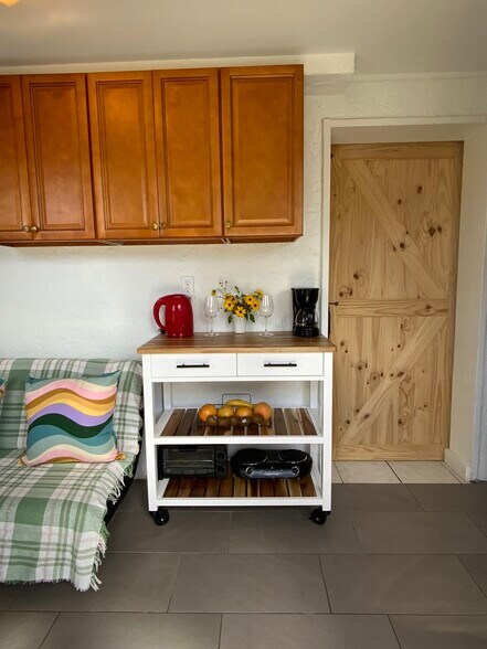 2x1 kitchen Island fully equipped - 2440 Manasota Beach Rd