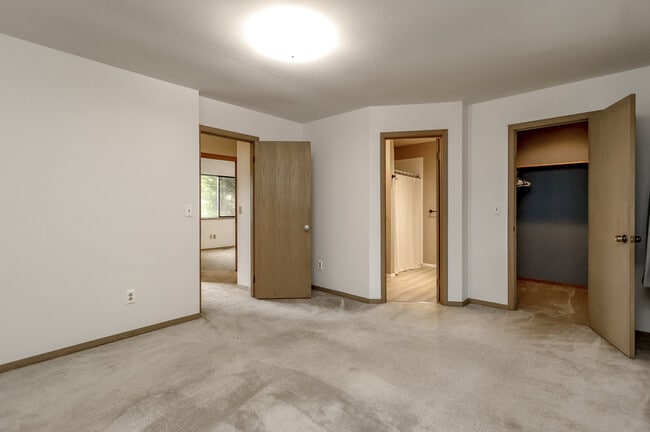 Building Photo - 3223 S 372nd St