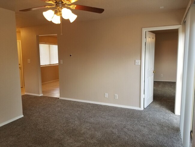 Building Photo - North Hills-Rio Rancho