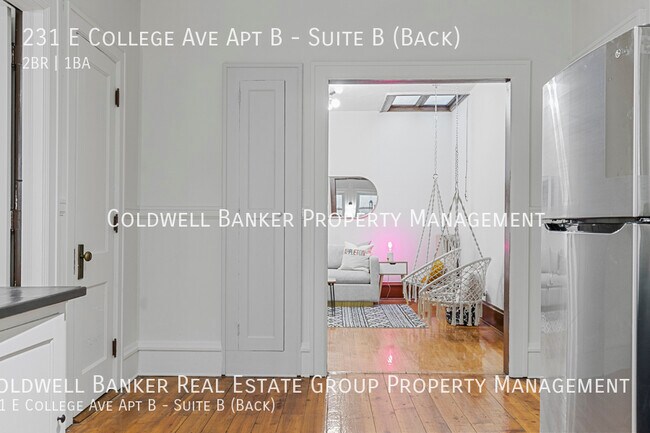 Building Photo - 231 E College Ave