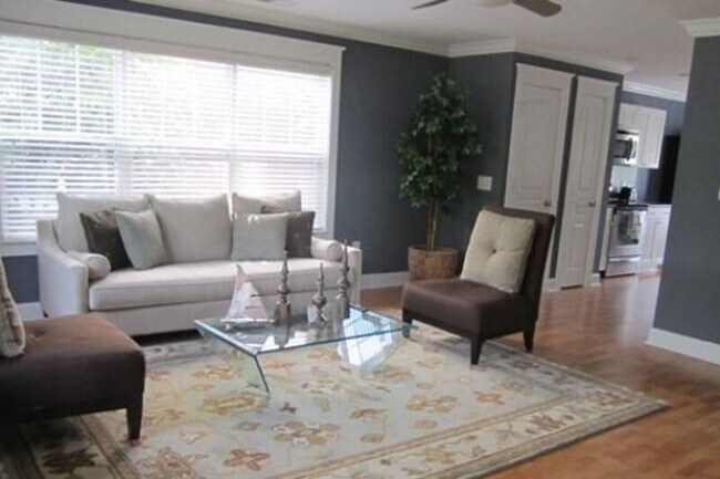 Building Photo - 1830-208 Candlewood Court