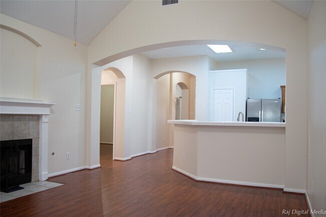 Building Photo - 4918 Pinder Ln