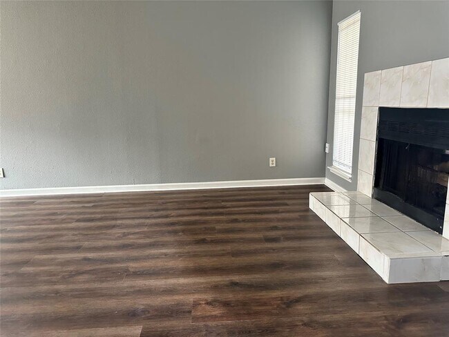 Building Photo - 12400 Brookglade Cir