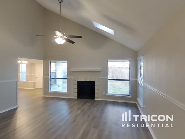 Building Photo - 1616 Woodhall Way