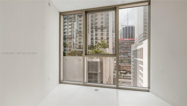 Building Photo - 300 Biscayne Blvd Way