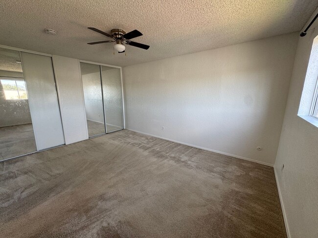 Building Photo - 2 Bedroom Townhouse in El Cajon