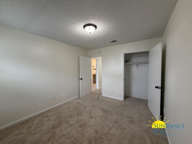 Building Photo - Charming 3-Bedroom Home in Fort Walton Beach!