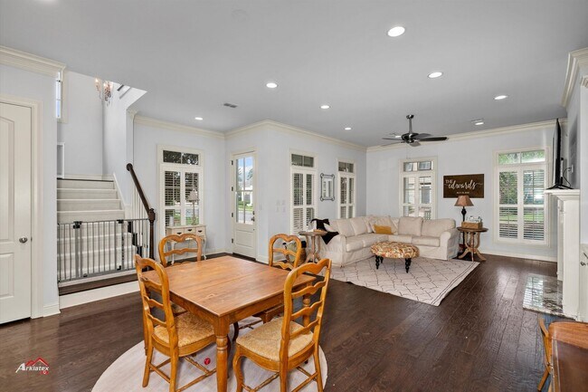 Building Photo - LUXURY LIVING IN THE PRESTIGIOUS PROVENANCE SUBDIVISION