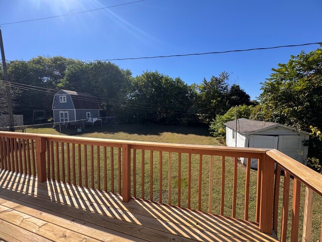 Building Photo - Freshly Updated 3Bedroom One Story Home