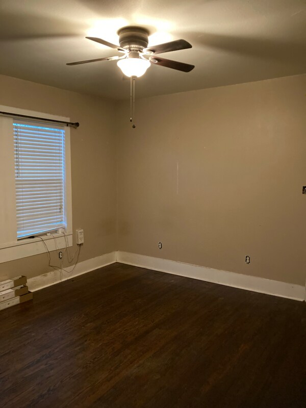 Building Photo - 710 Jeanette St