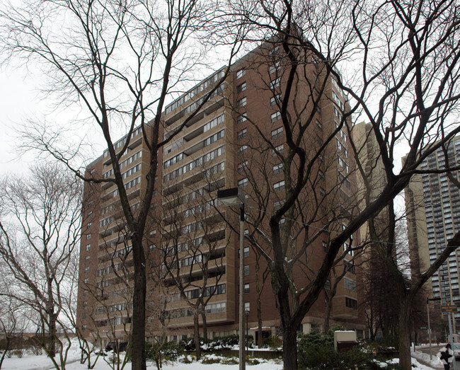 Building Photo - Hawthorne Place