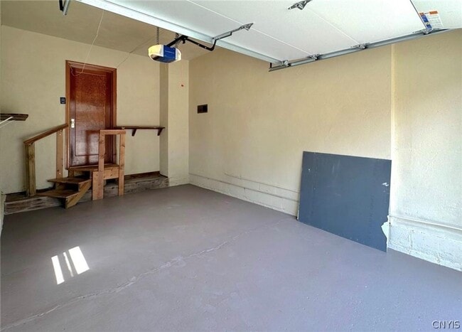 Building Photo - 50 New Hartford St