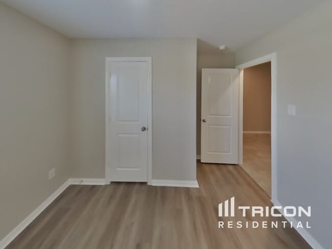 Building Photo - 10396 Ft Teran Trl