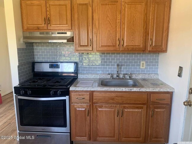 Building Photo - 24 Kowal Ln