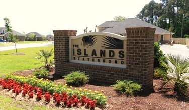 Building Photo - The Islands Statesboro