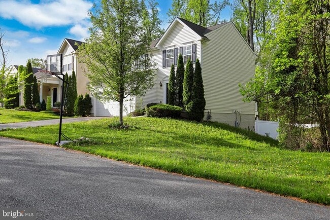 Building Photo - 6981 Linden Ave