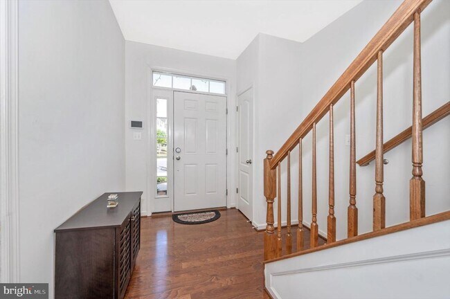 Building Photo - 7780 Dagny Wy