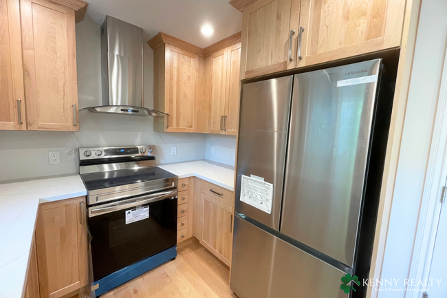 Building Photo - Completely Remodeled Two Bedroom Unit in a...