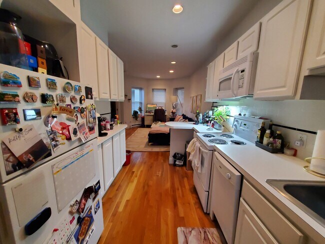 Building Photo - 57 Westland Ave