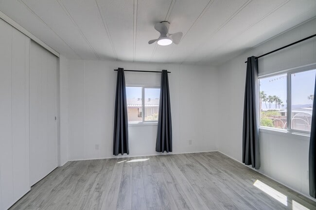 Building Photo - Beautifully Remodeled Boulder City Home with Spacious Backyard Retreat