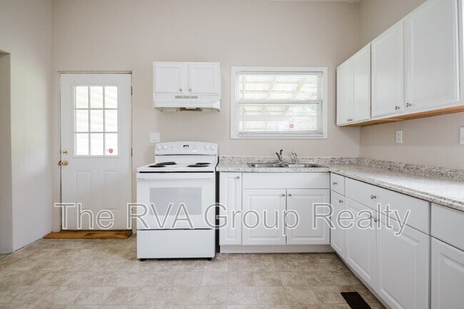 Building Photo - 1145 Farmer St