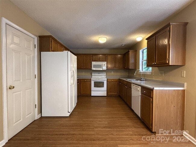 Building Photo - 12823 Diamond Dr