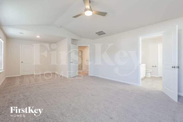 Building Photo - 16 Ramblehurst Rd