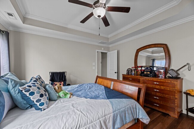 Building Photo - 211 Lynden Ln