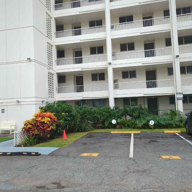 Building Photo - SKY TOWER / WARD - 2BR/2BA/1PRK Partly Furnished