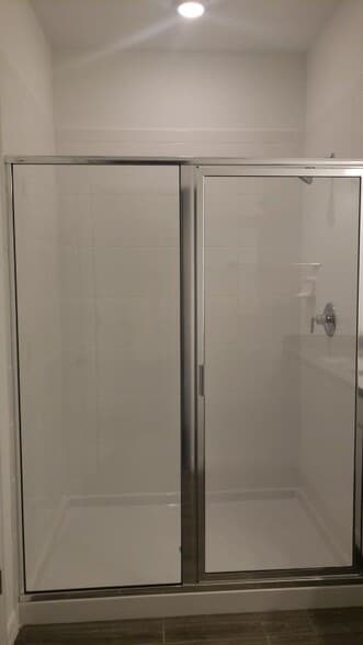 Building Photo - 15535 Willow Arbor Cir