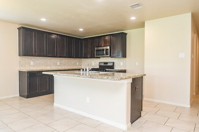 Building Photo - 29251 Jacobs River Dr