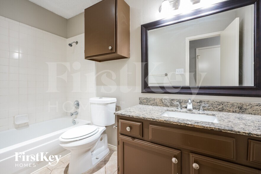 Building Photo - 6117 Autumn Springs Dr