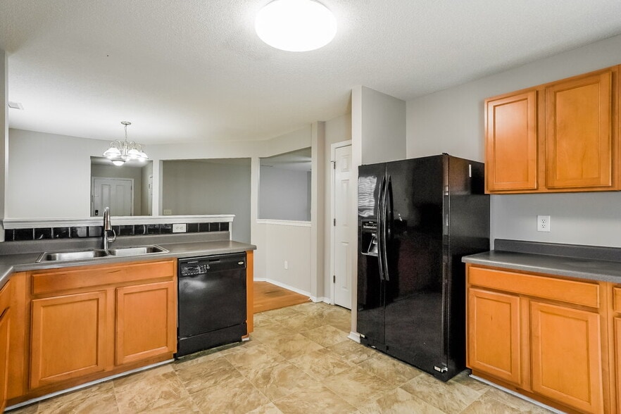 Building Photo - 3129 Varcroft Rd